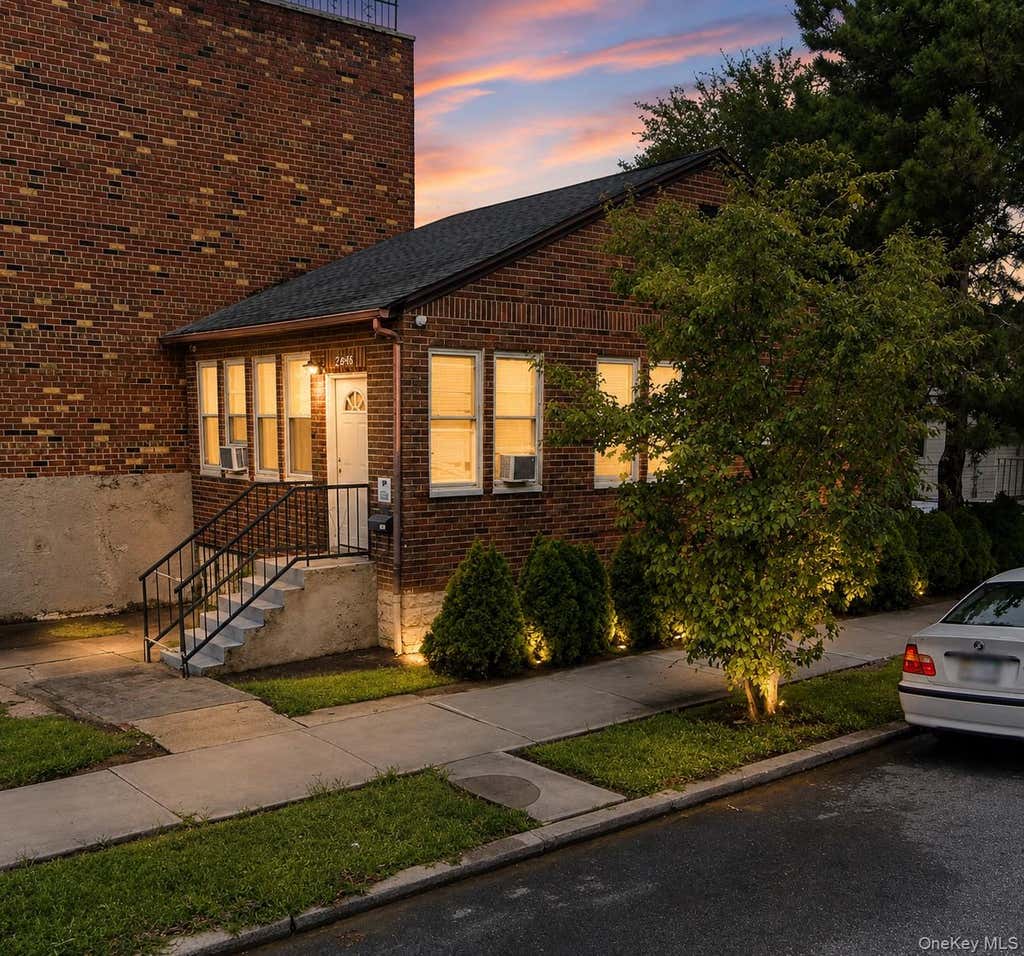 Photo of 4721 Ditmars Boulevard, Astoria, NY 11105 (MLS # 1026141)