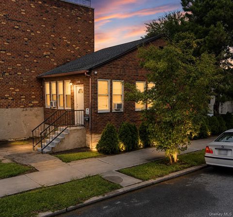 Photo of 4721 Ditmars Boulevard, Astoria, NY 11105 (MLS # 1026141)