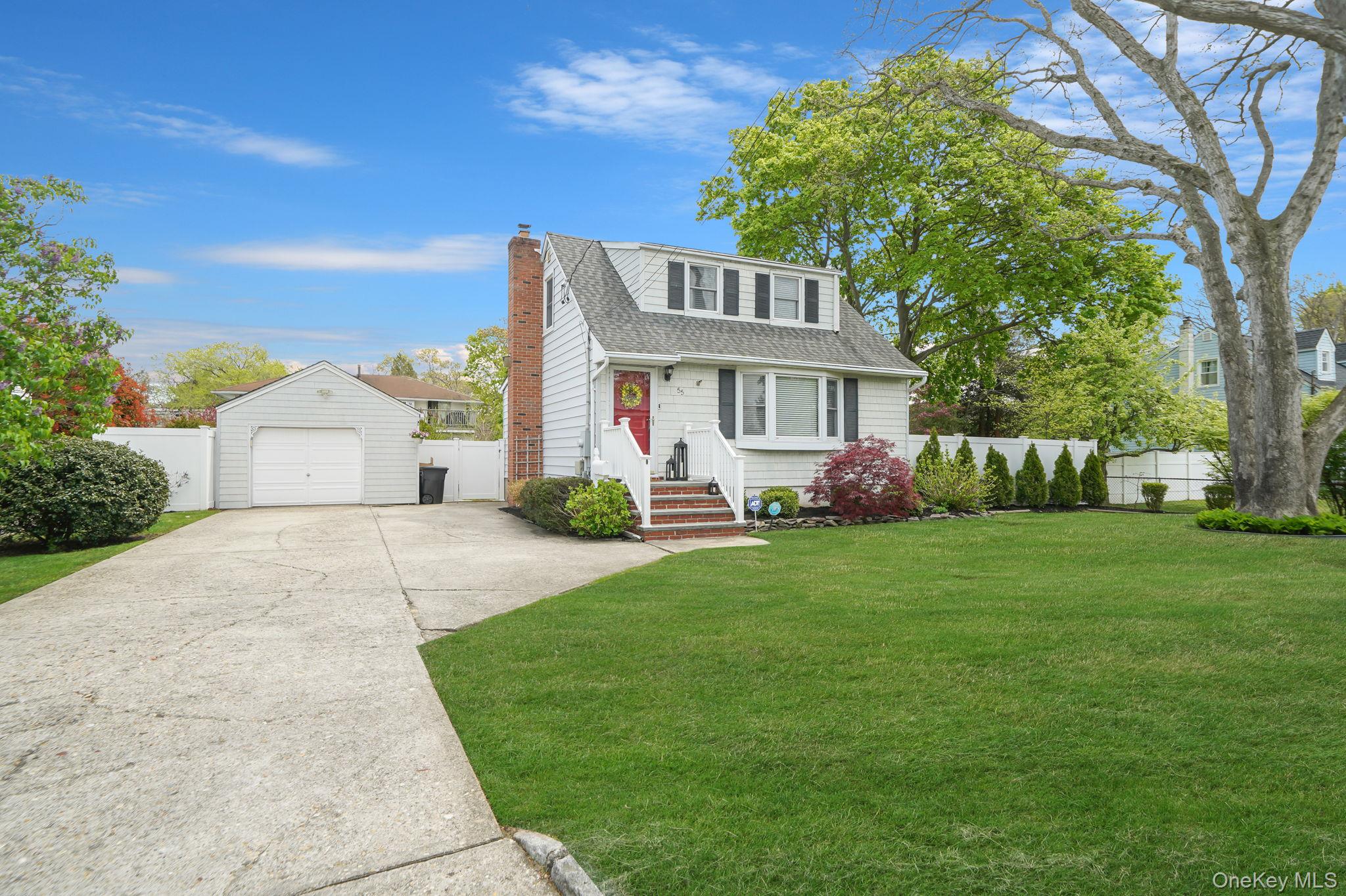 55 Westwood Avenue