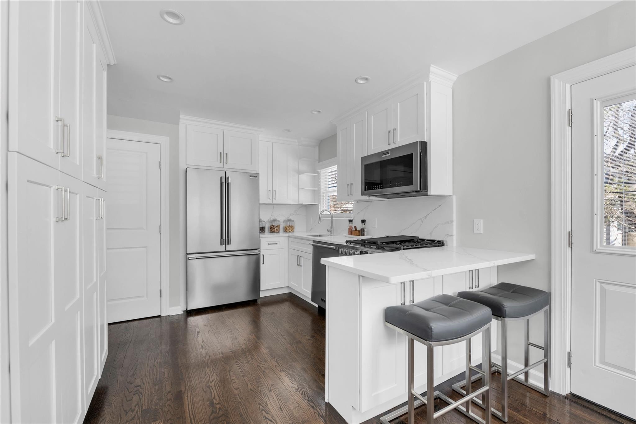 24 Roxbury Road, Port Washington, New York image 10