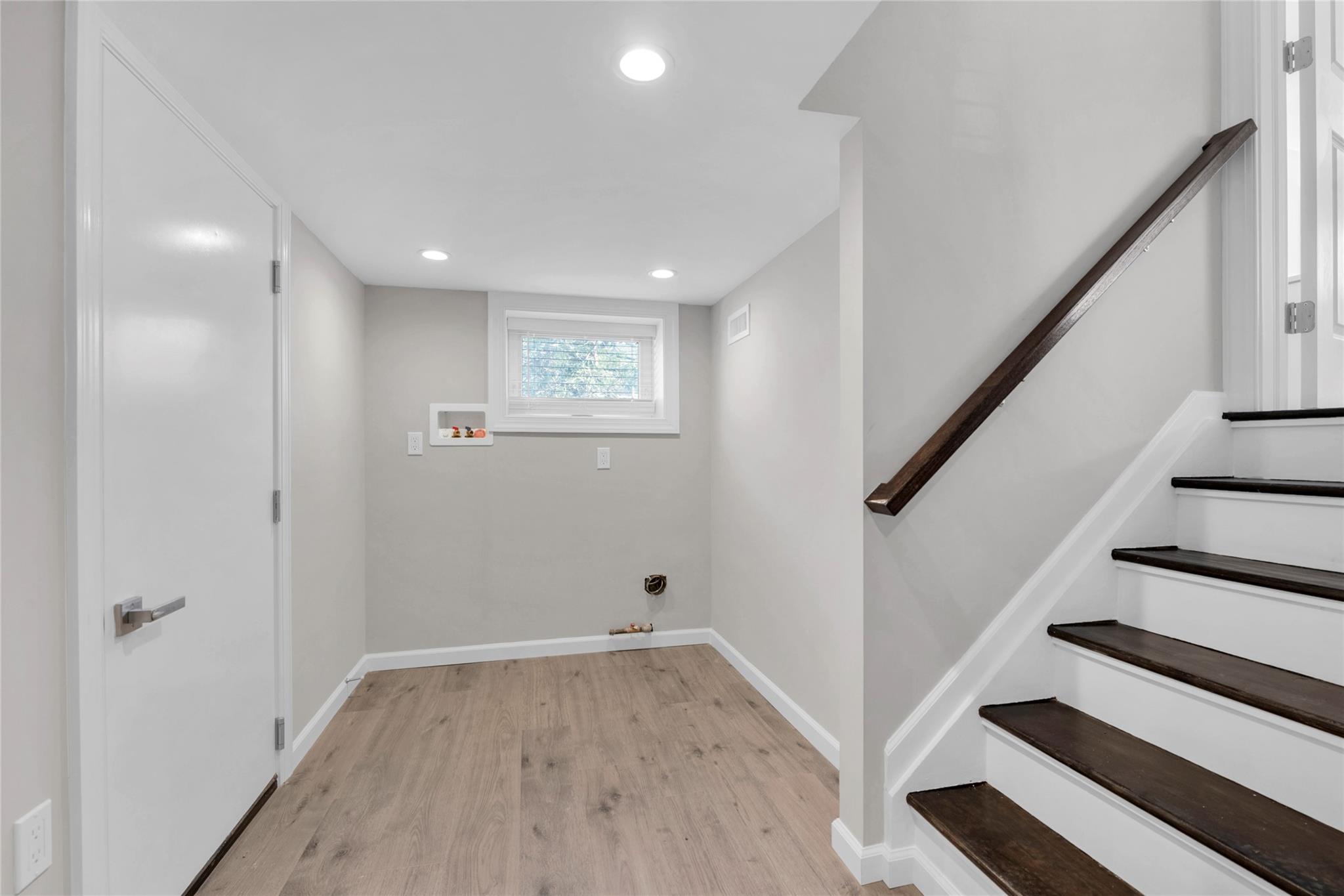24 Roxbury Road, Port Washington, New York image 17