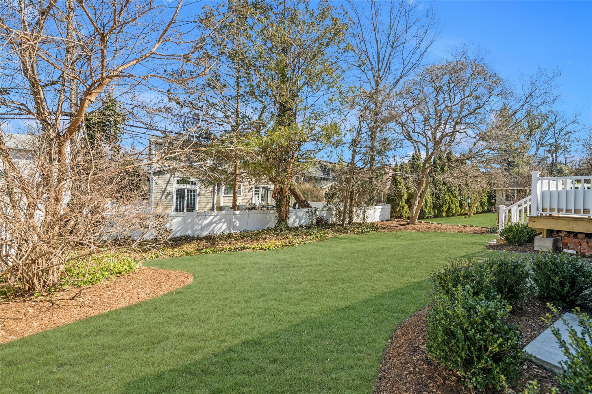 24 Roxbury Road, Port Washington, New York image 21
