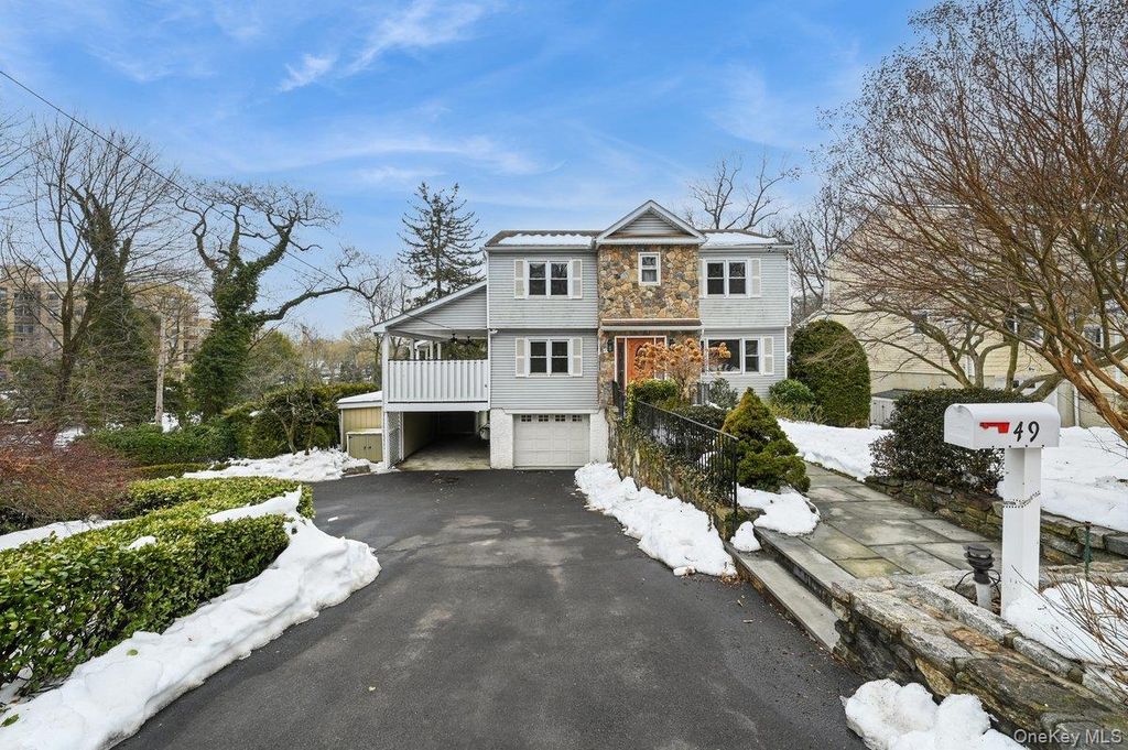 Photo of 49 N Chatsworth Avenue, Larchmont, NY 10538 (MLS # 962762)