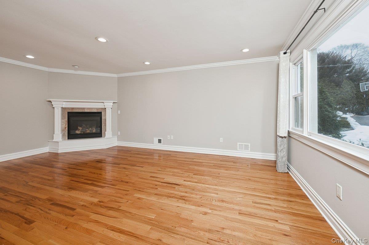 49 N Chatsworth Avenue