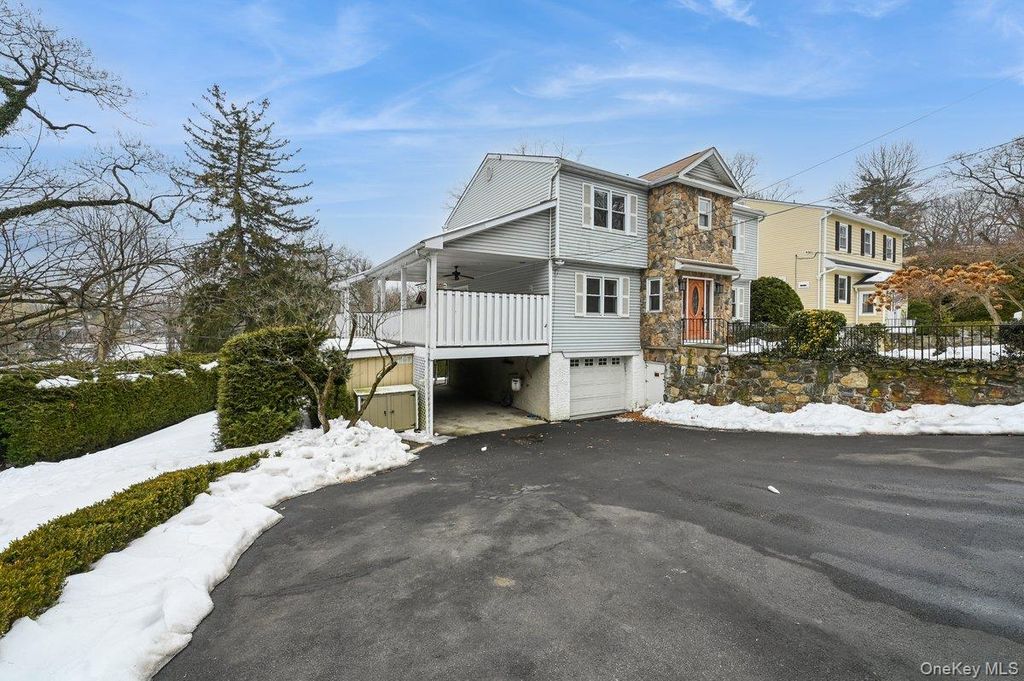 Photo of 49 N Chatsworth Avenue, Larchmont, NY 10538 (MLS # 962762)