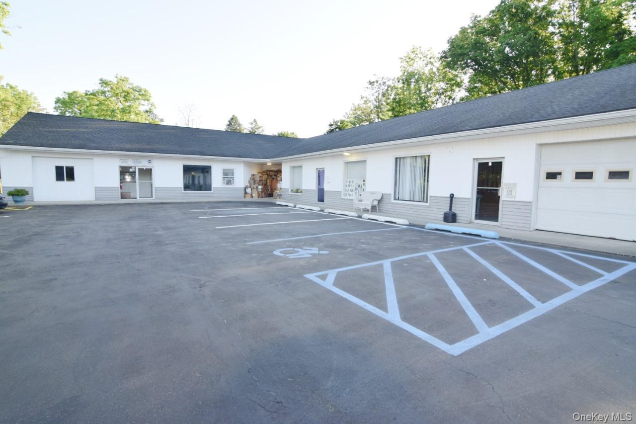 600 Violet Avenue