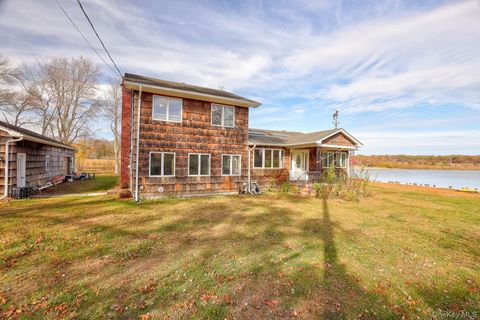 Photo of 9 Lake Drive, Middle Island, NY 11953 (MLS # 933027)