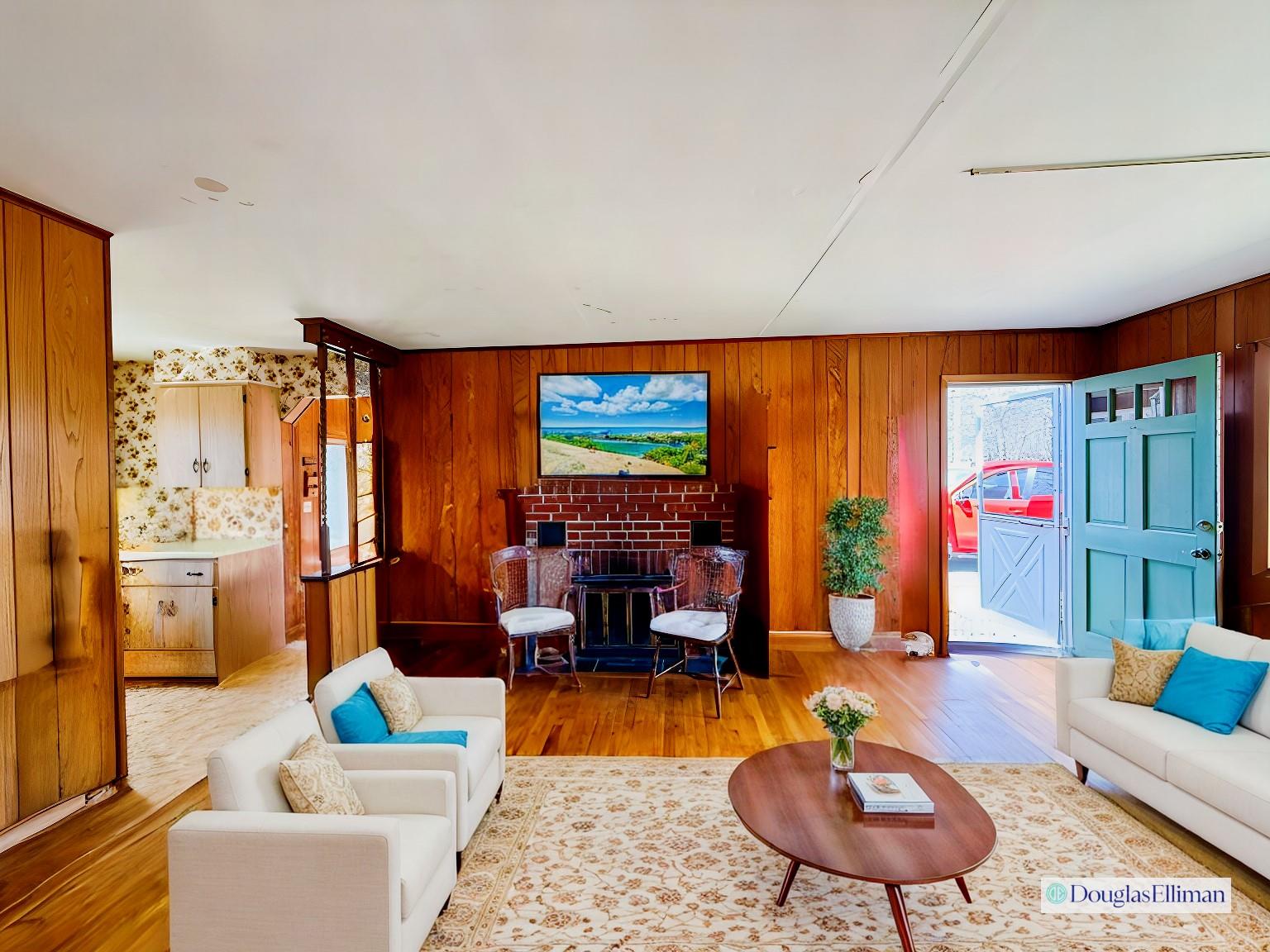 1265 (49) N Sound Road, Greenport, New York image 7