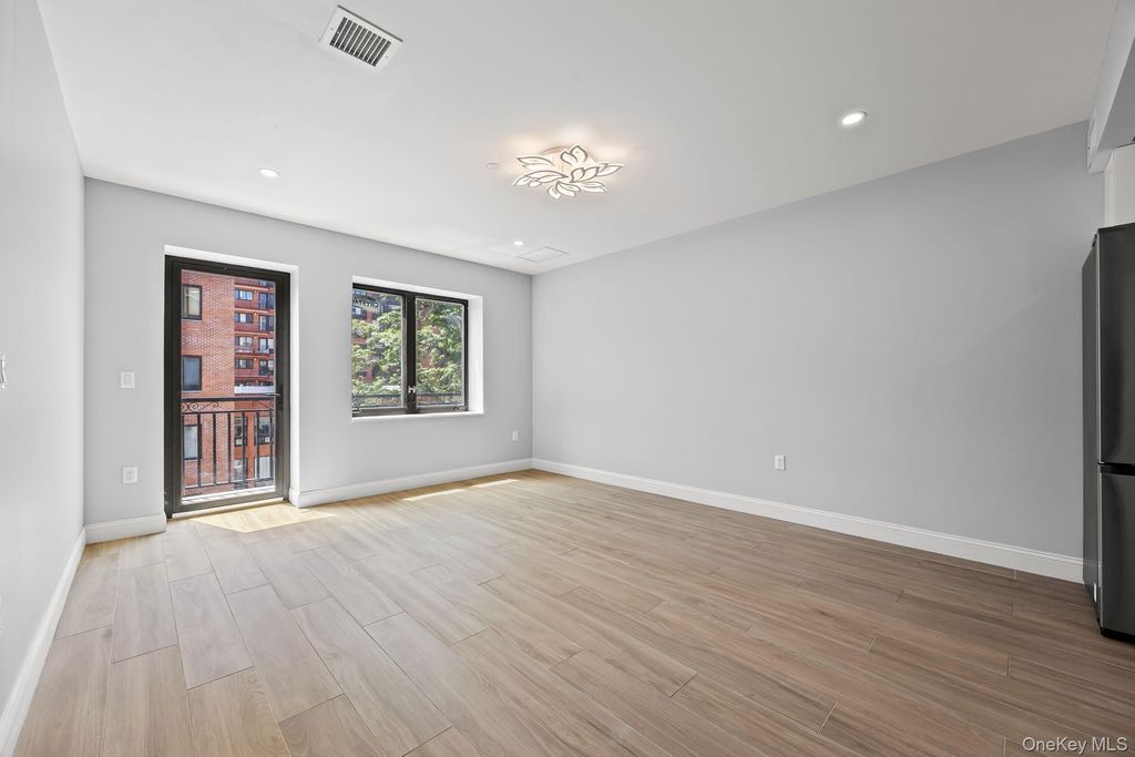 Photo of 13225 41st Avenue #3A, Flushing, NY 11355 (MLS # 917363)