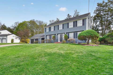 Homes For Sale - 4 Scenic Drive<br/> Poughkeepsie, NY 12603