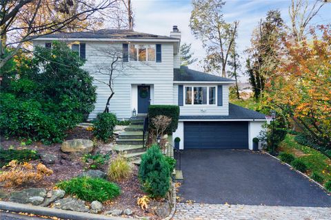 24 Hillcrest Avenue, Roslyn, NY 11576 - MLS#: 959851