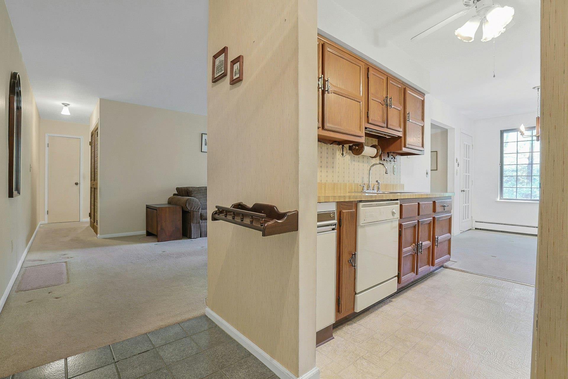 44 Foxwood Drive #7, Pleasantville, New York image 4