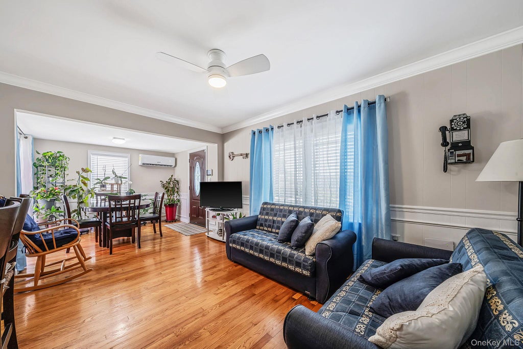 Photo of 135 Clayton Street, Central Islip, NY 11722 (MLS # 1022521)