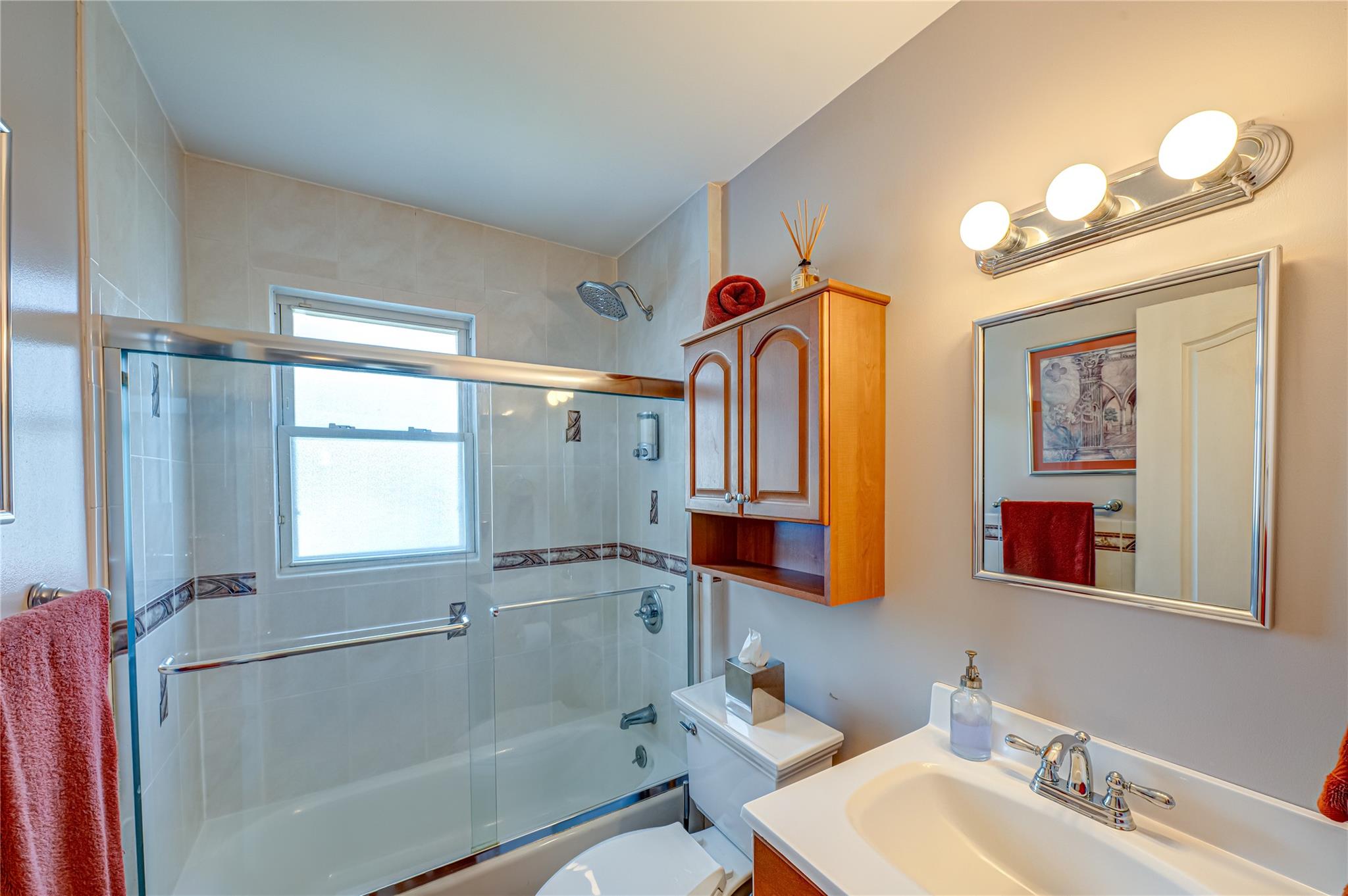 518 Asharoken Blvd. N Bay Shore Blvd, Bay Shore, New York image 13