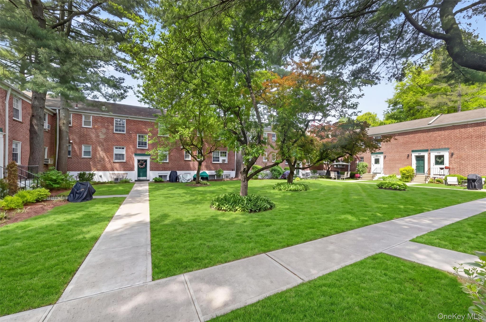 33 Fieldstone Drive D2