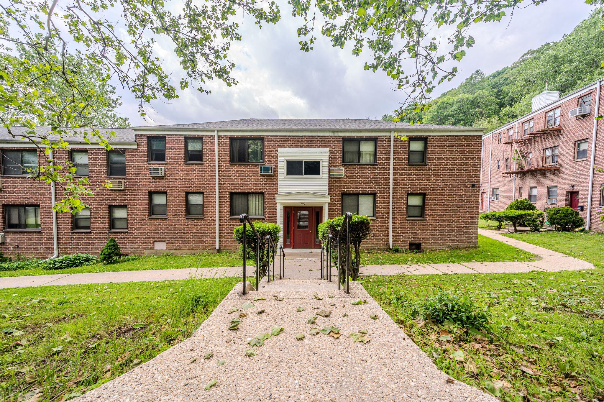 130 Virginia Road #C, White Plains, New York image 1