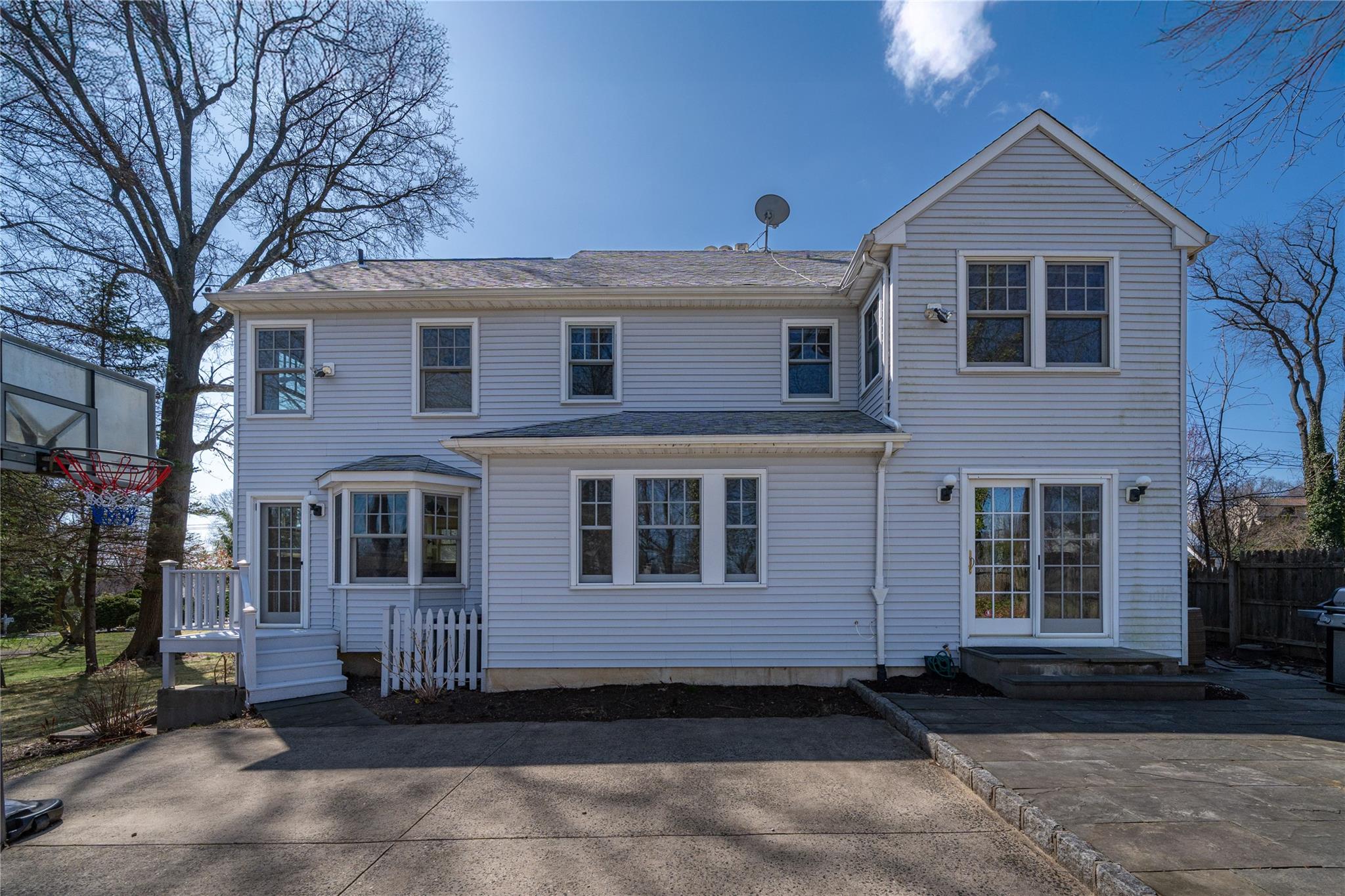205 Beech Street, Eastchester, New York image 28