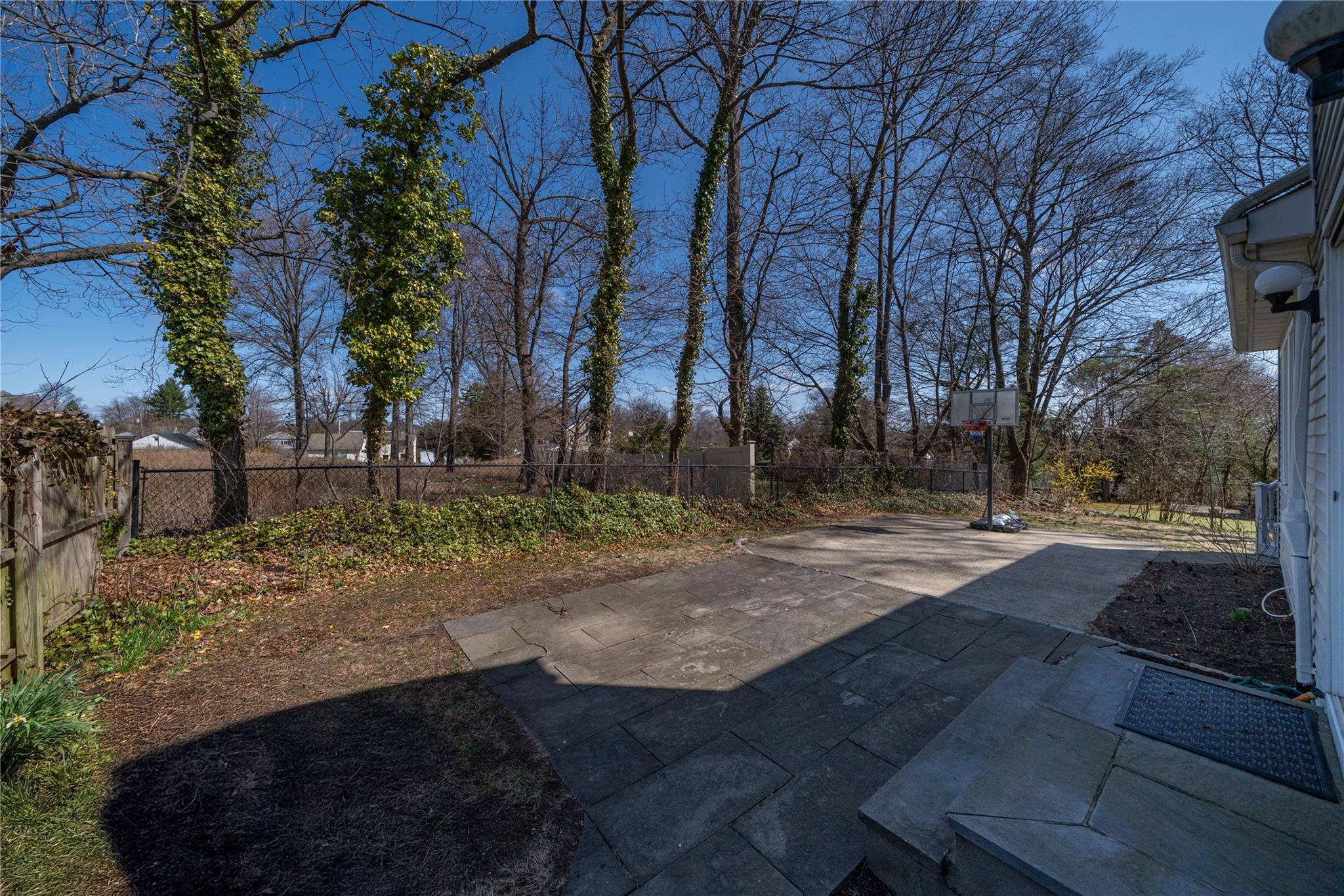 205 Beech Street, Eastchester, New York image 30