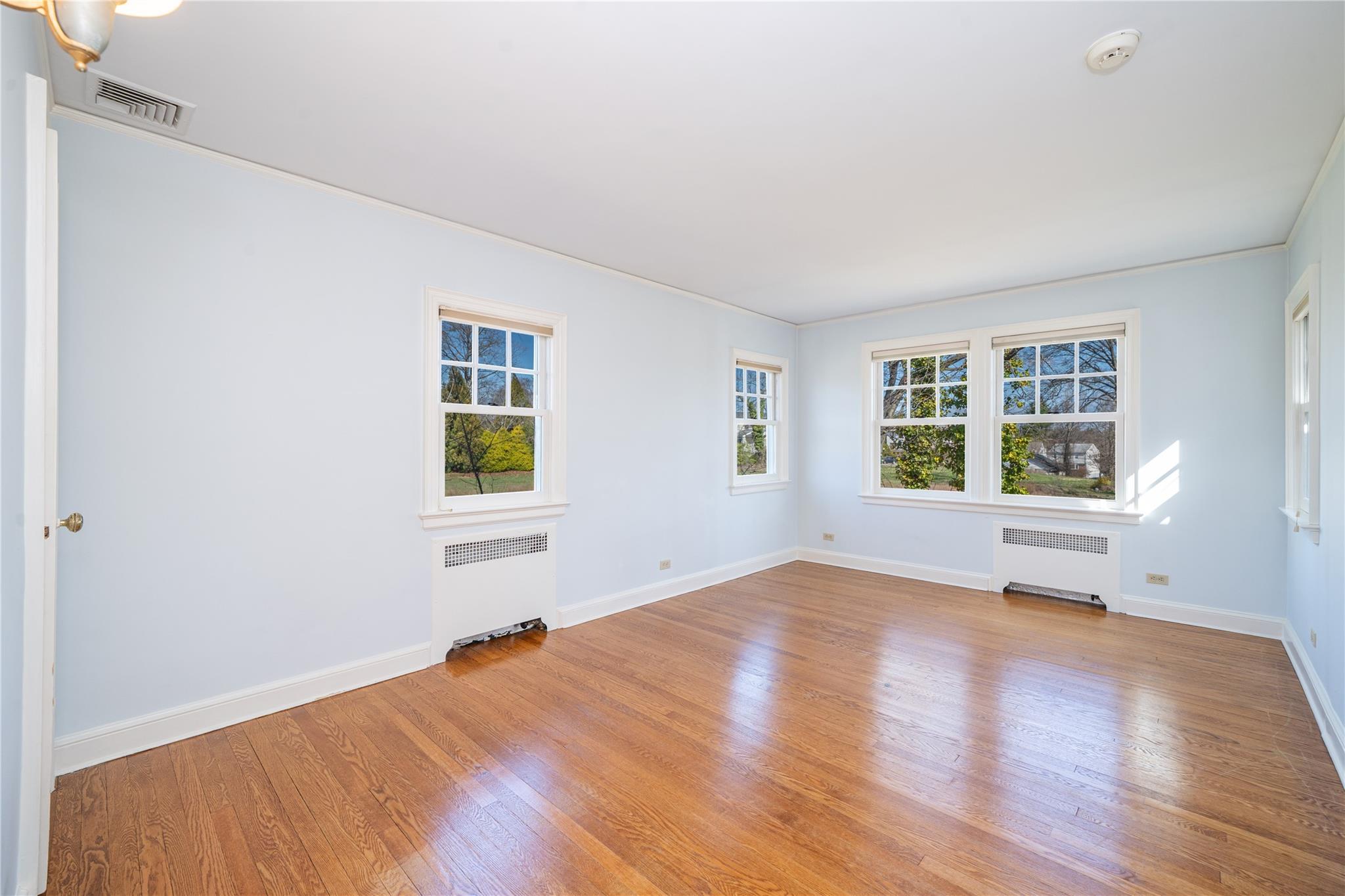 205 Beech Street, Eastchester, New York image 20