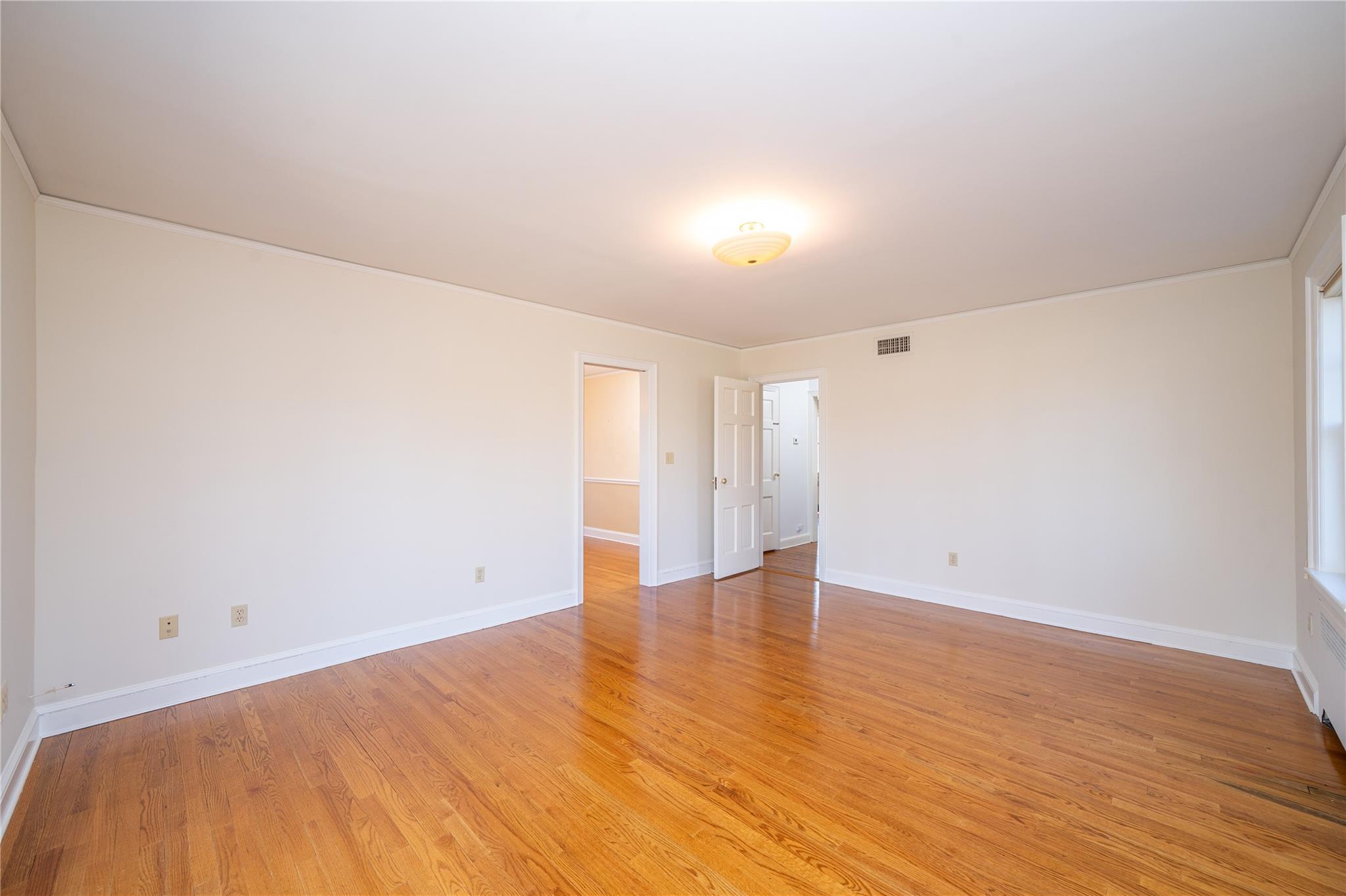 205 Beech Street, Eastchester, New York image 10