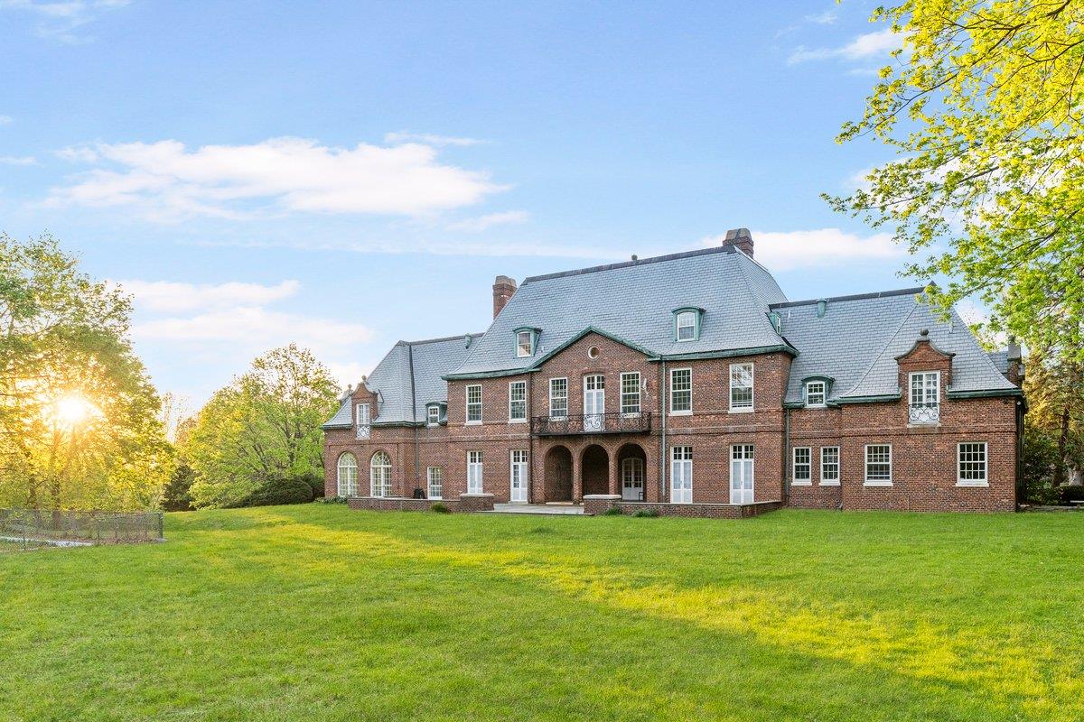 10 Auserehl Court, Huntington, New York image 20