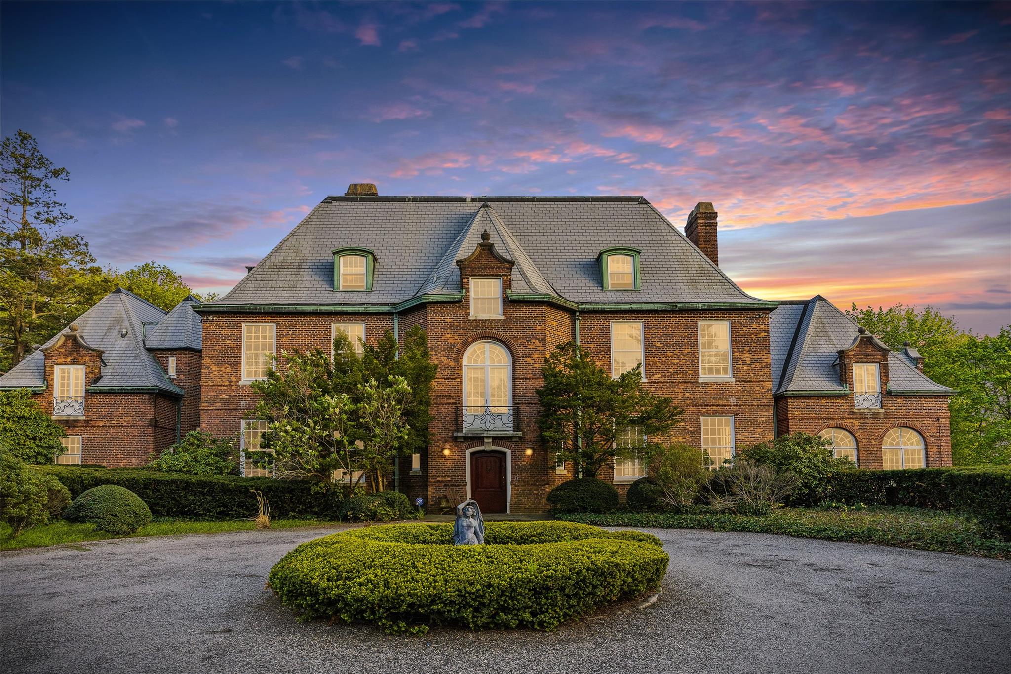 10 Auserehl Court, Huntington, New York image 2