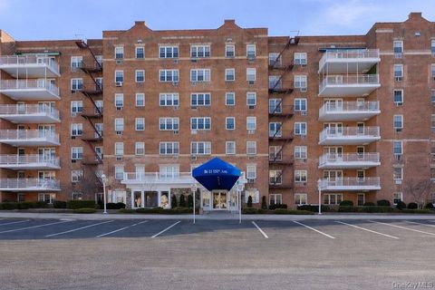 Condo For Sale - 86-11 151st Avenue #4H<br/> Howard Beach, NY 11414