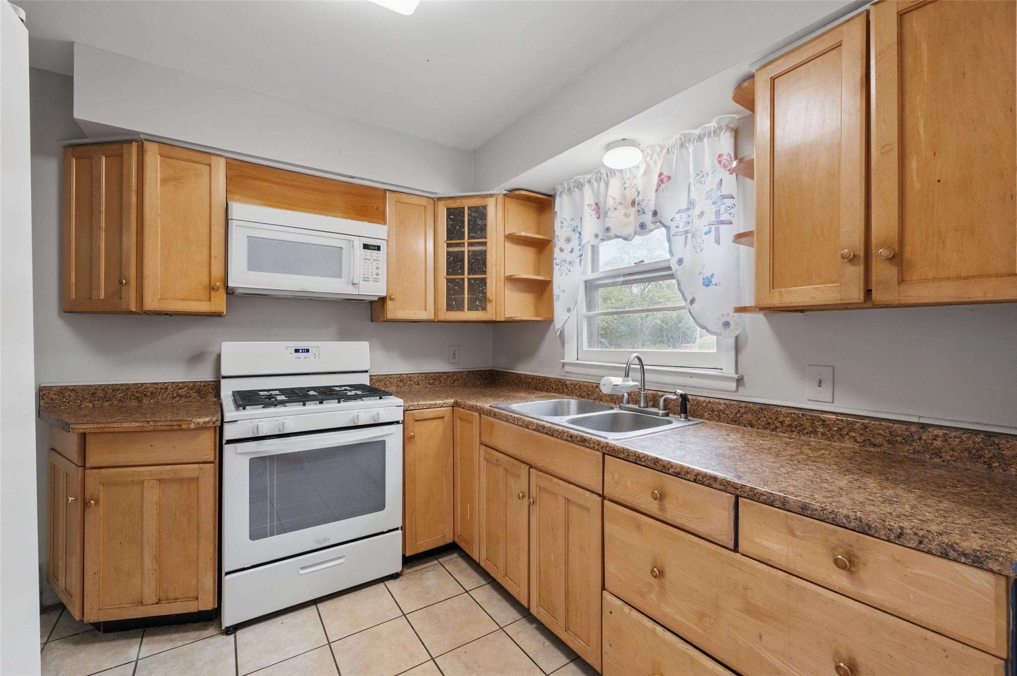 1668 Route 9 #10D, Wappingers Falls, New York image 9