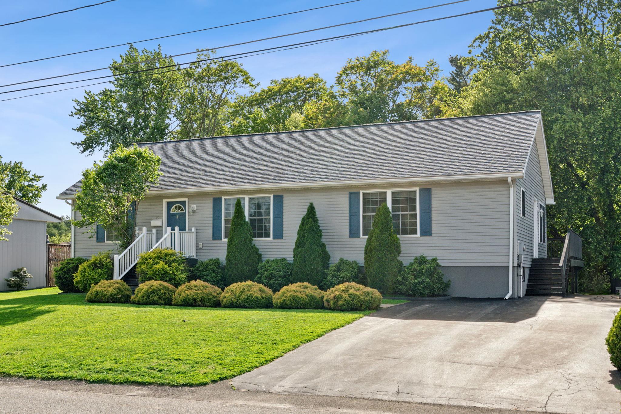 19 Edgewood Drive, Saugerties, New York image 1