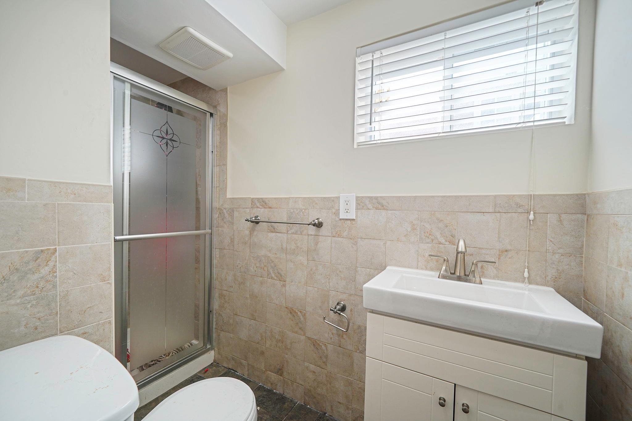 222 Nassau Avenue, Freeport, New York image 10