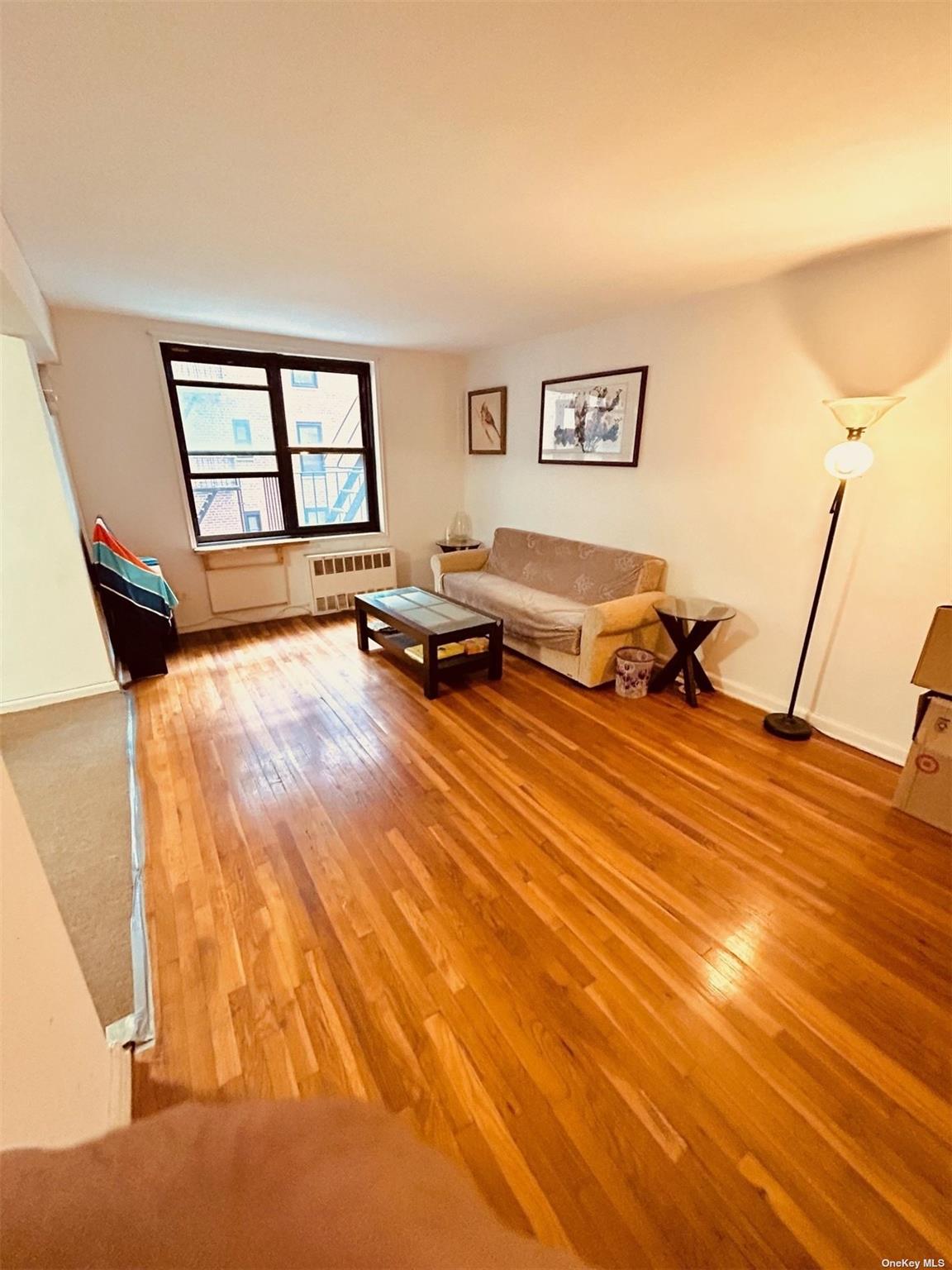 Property for Sale at 83 Avenue B324, Briarwood, Queens, NY - Bedrooms: 2 
Bathrooms: 1 
Rooms: 5  - $285,888