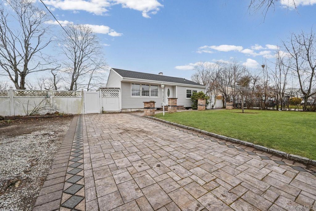 Photo of 186 Westwood Drive, Brentwood, NY 11717 (MLS # 1006692)