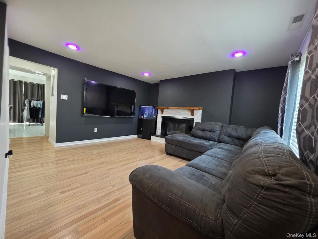 Photo of 25 Pierces Road #3, Newburgh, NY 12550 (MLS # 962673)