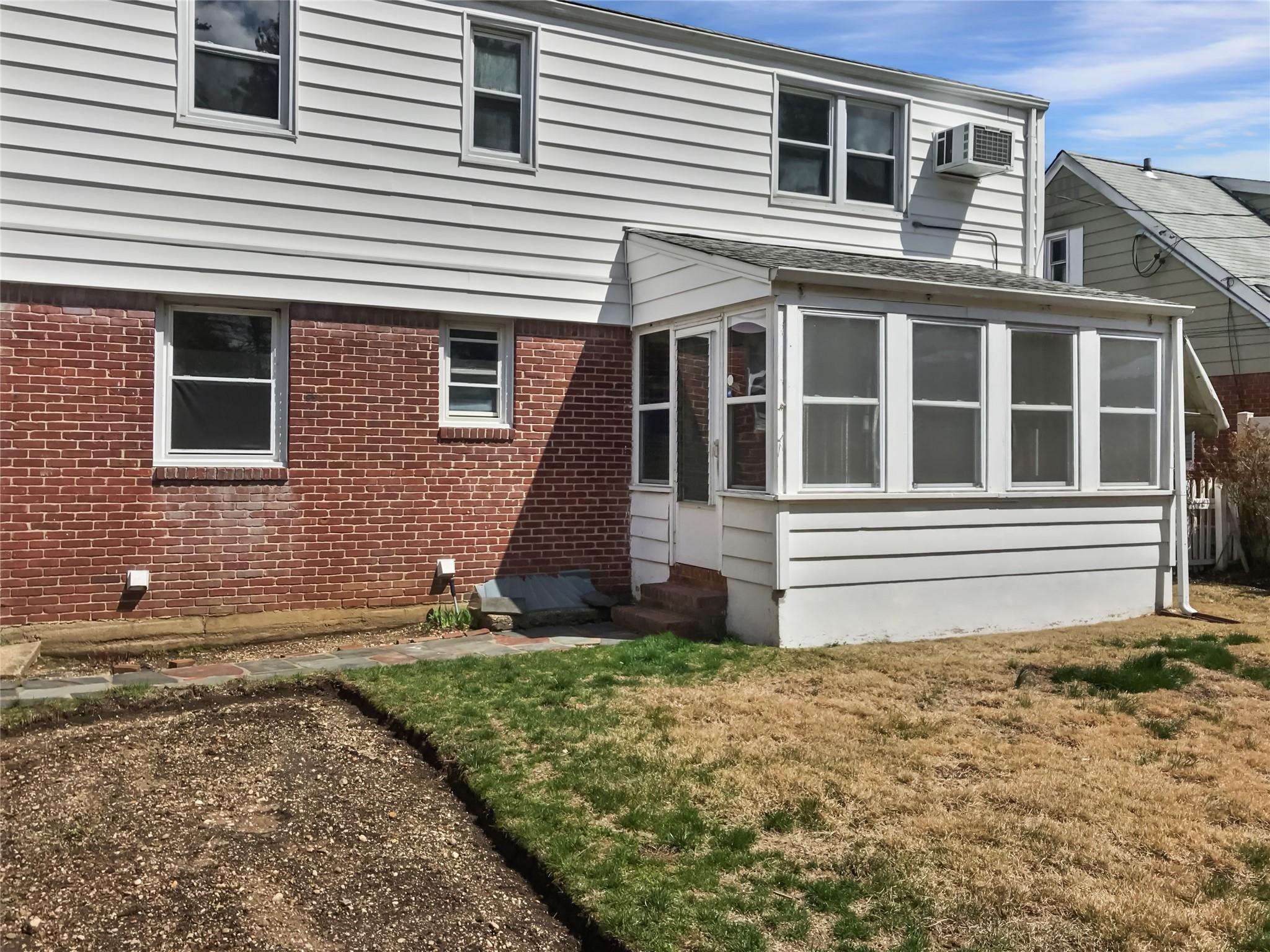 55 Martin Avenue, Hempstead, New York image 8