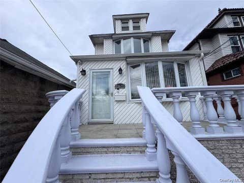 Homes For Sale - 11611 130th Street<br/> Queens County, South Ozone Park, NY 11420