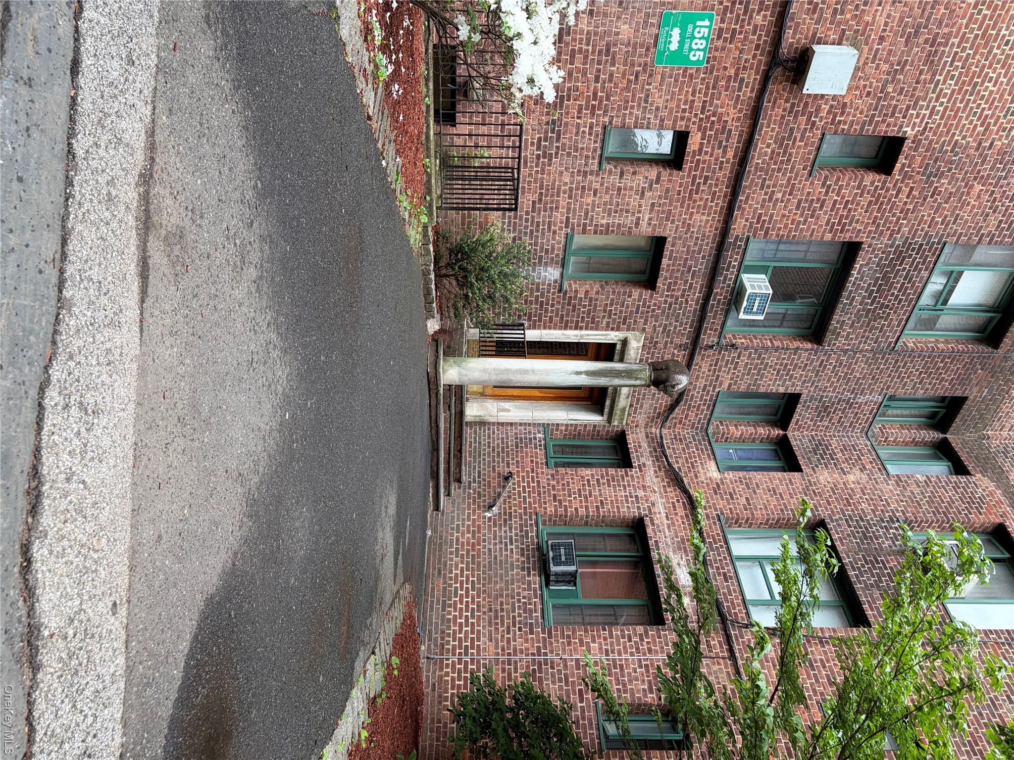 1585 Odell Street 1G