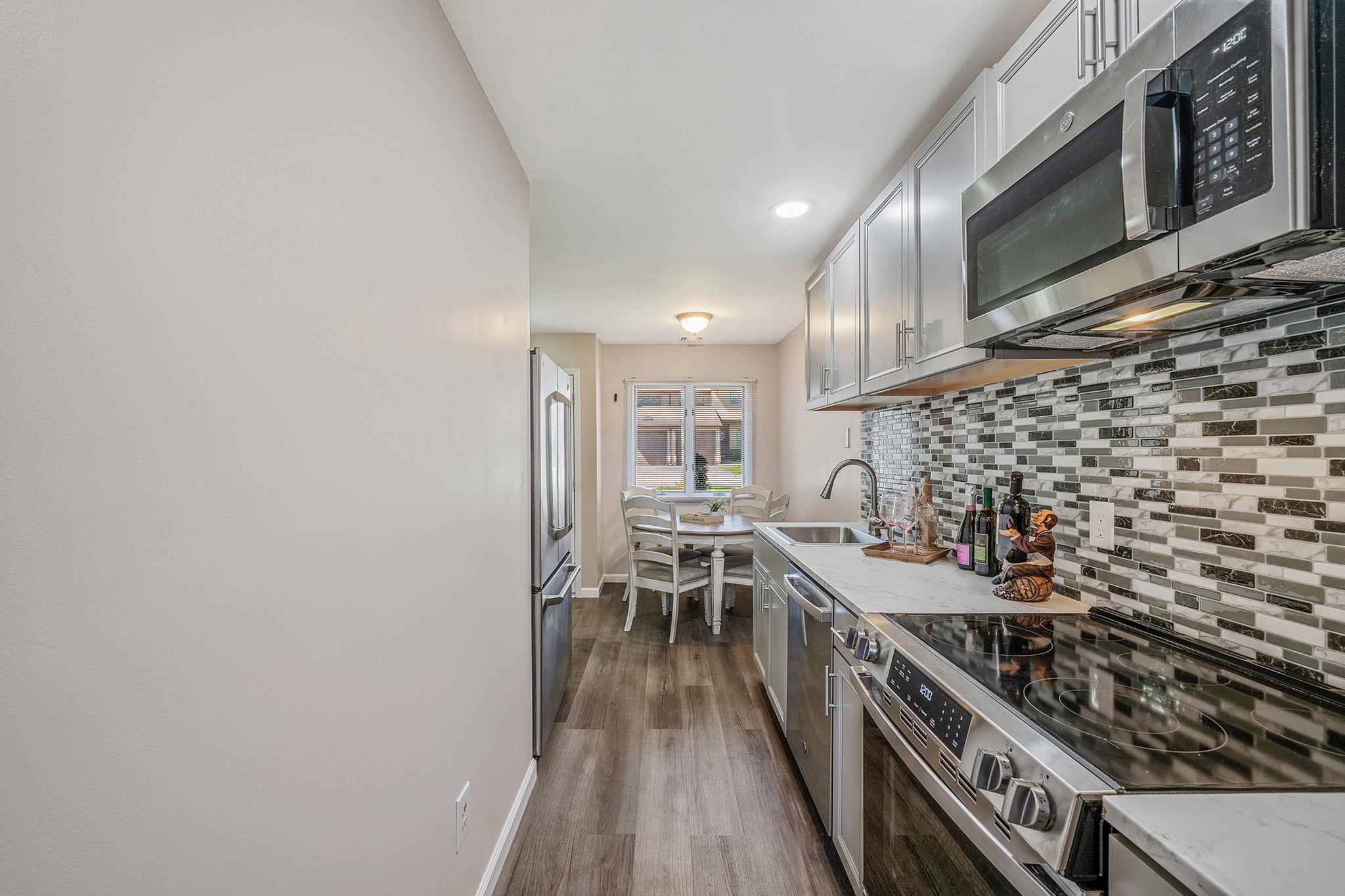 30 Jeremy Circle, Nesconset, New York image 11