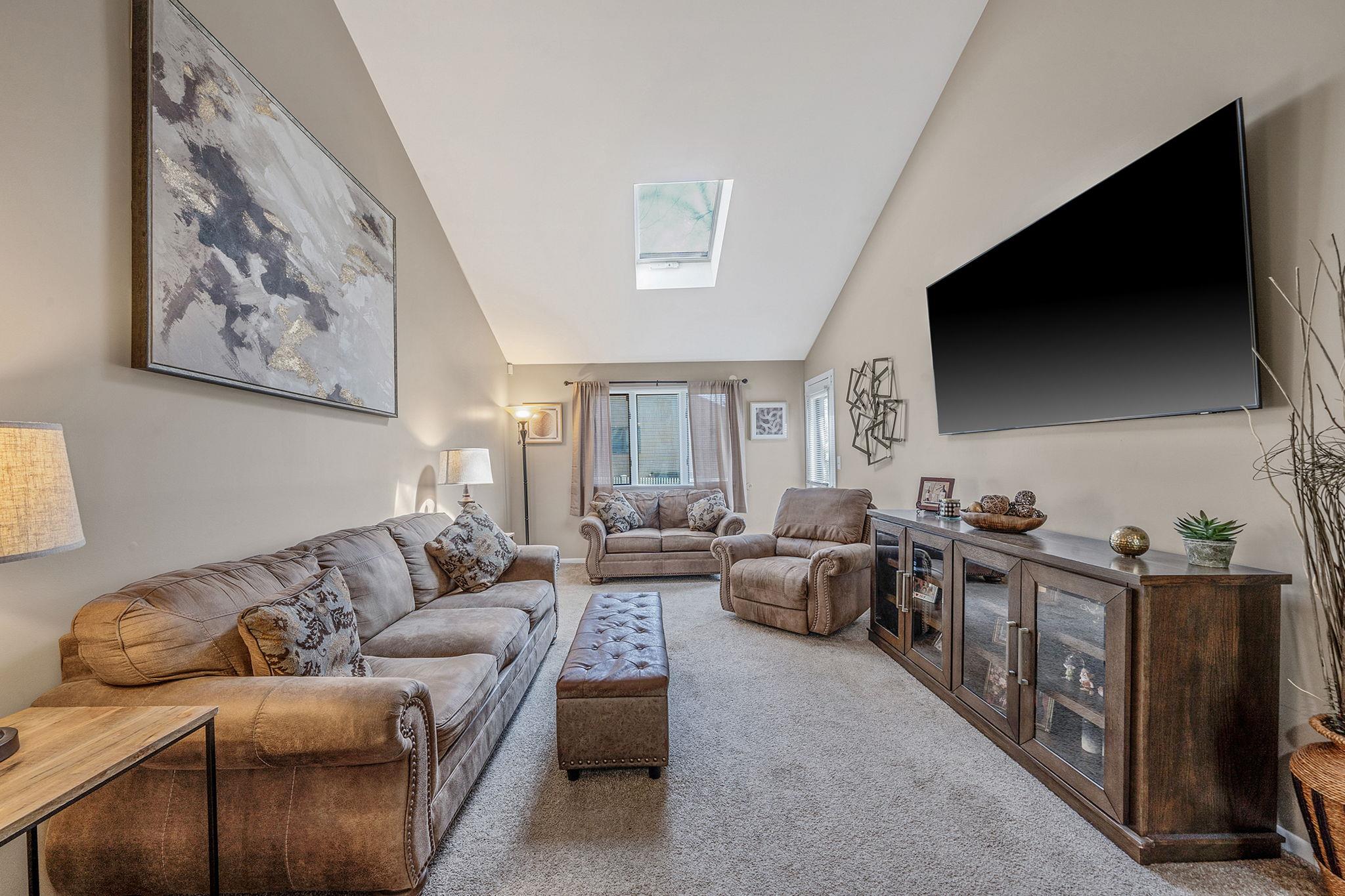 30 Jeremy Circle, Nesconset, New York image 9