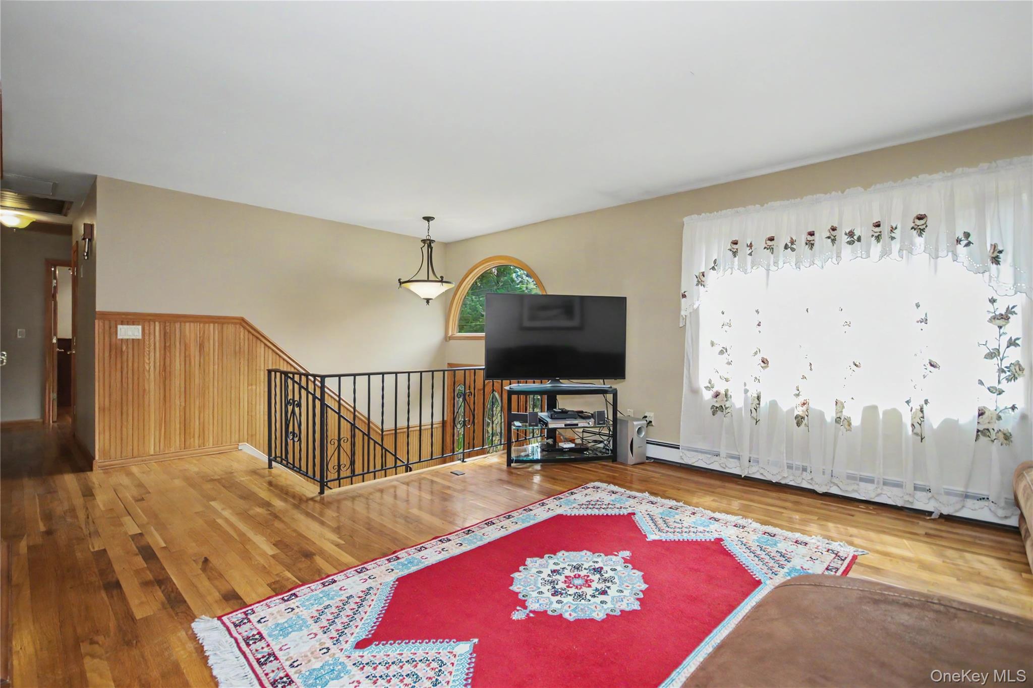 17 Scotsdale Road