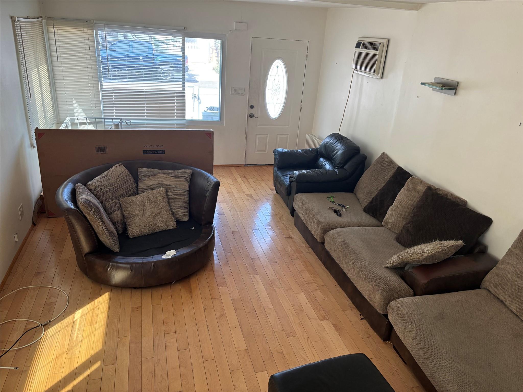 Rental Property at Albert Road, Ozone Park, Queens, NY - Bedrooms: 3 
Bathrooms: 2 
Rooms: 6  - $3,500 MO.
