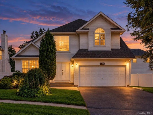 136 CRANBERRY CT, MELVILLE, NY 11747 - Image db8e6876297015bdbda11fcfd2977b5b/295062845
