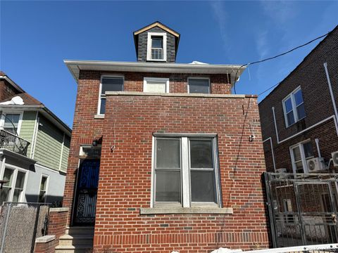 Apartment For Rent - 675 E 230th Street<br/> Bronx, NY 10466