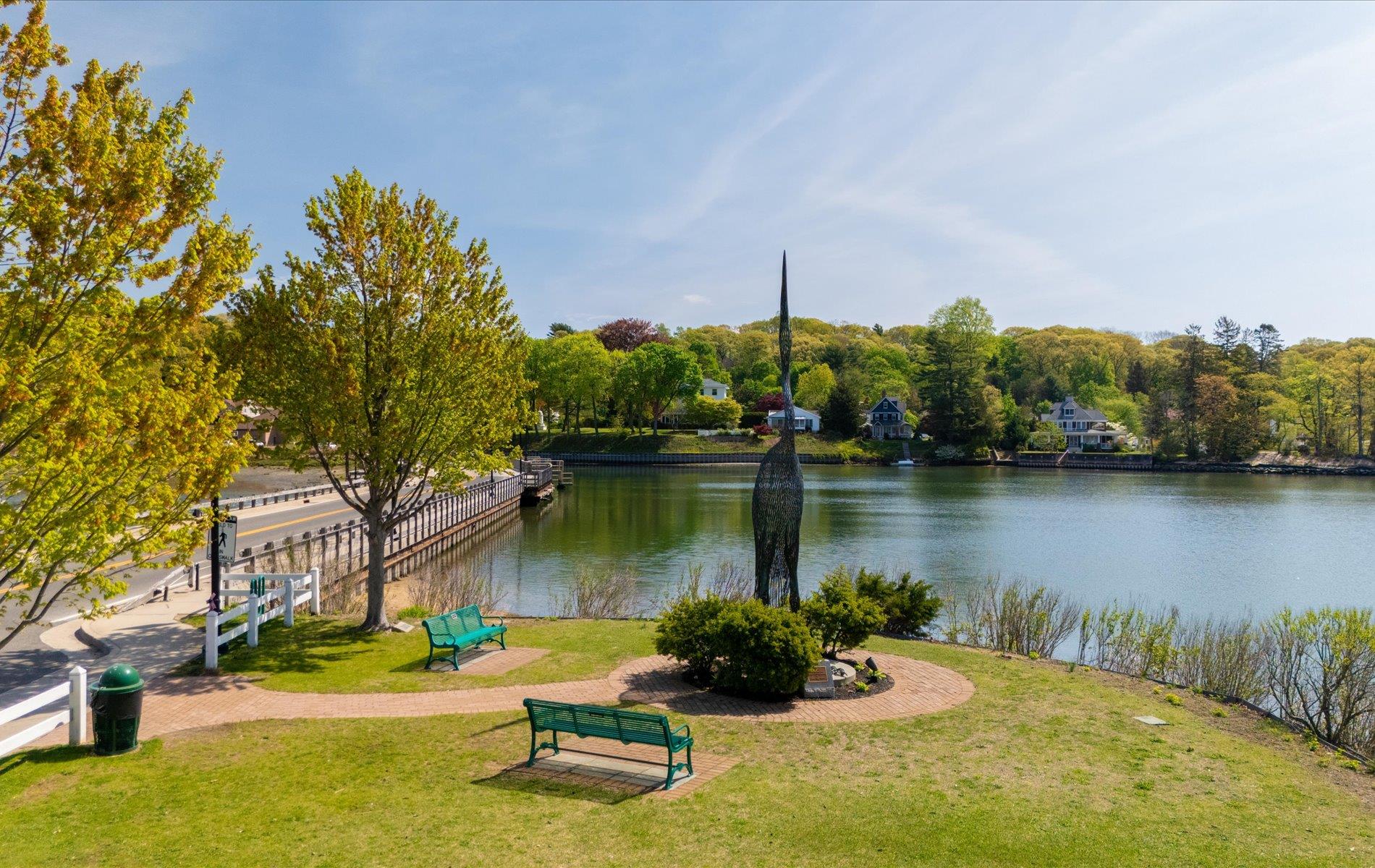 650 Washington Drive, Centerport, New York image 32