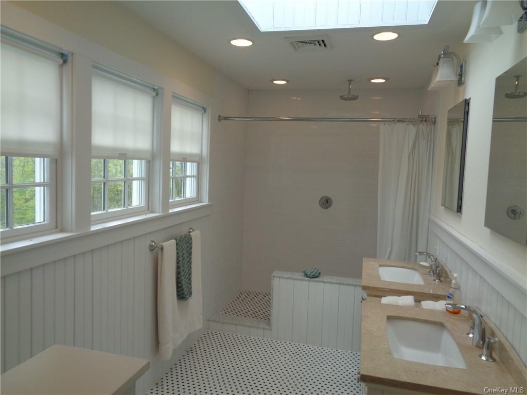 669 Mountain Road, Middletown, New York image 27