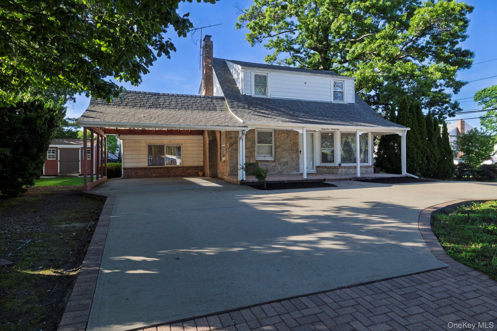 3499 Woodward Avenue