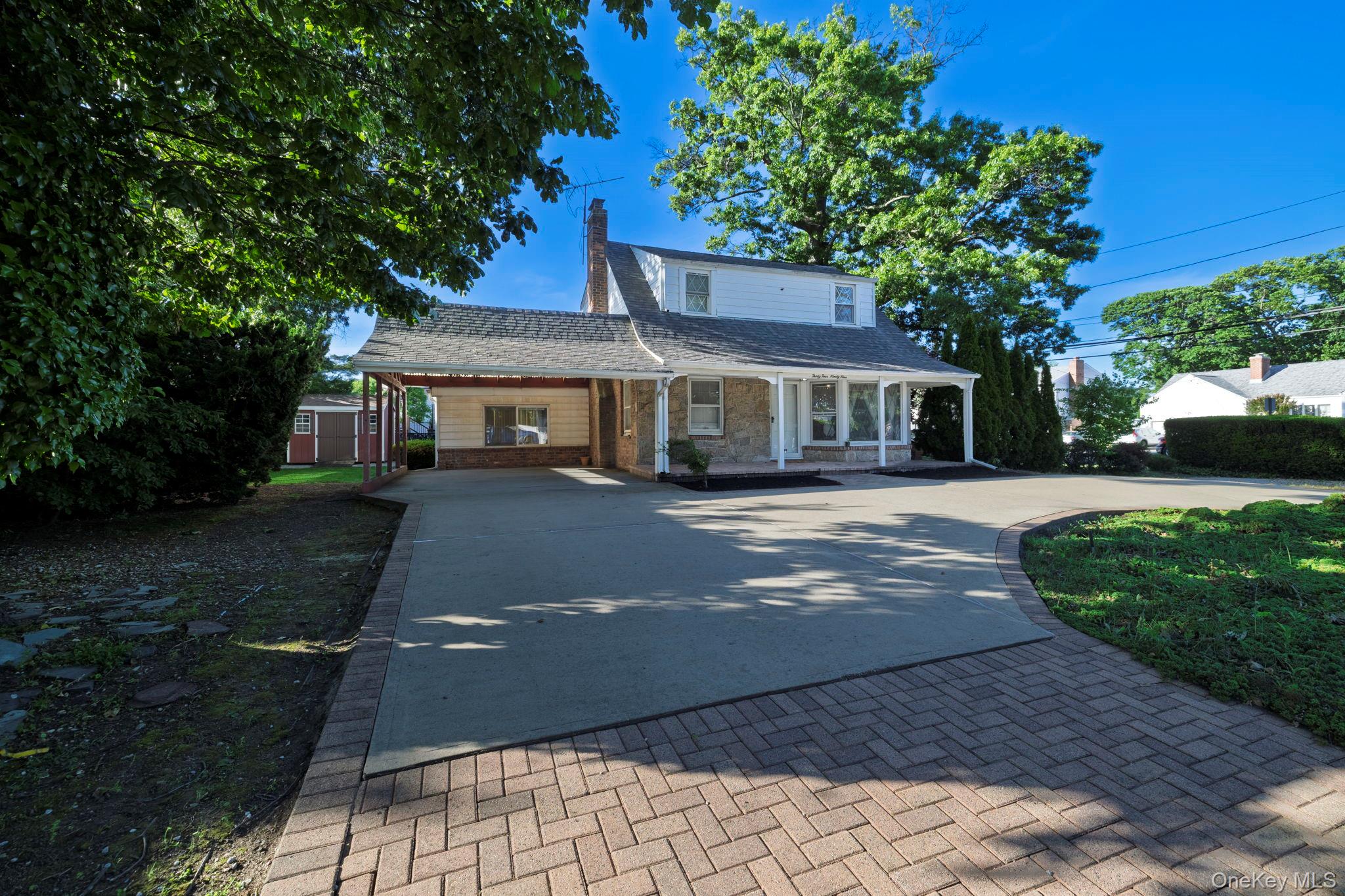 3499 Woodward Avenue