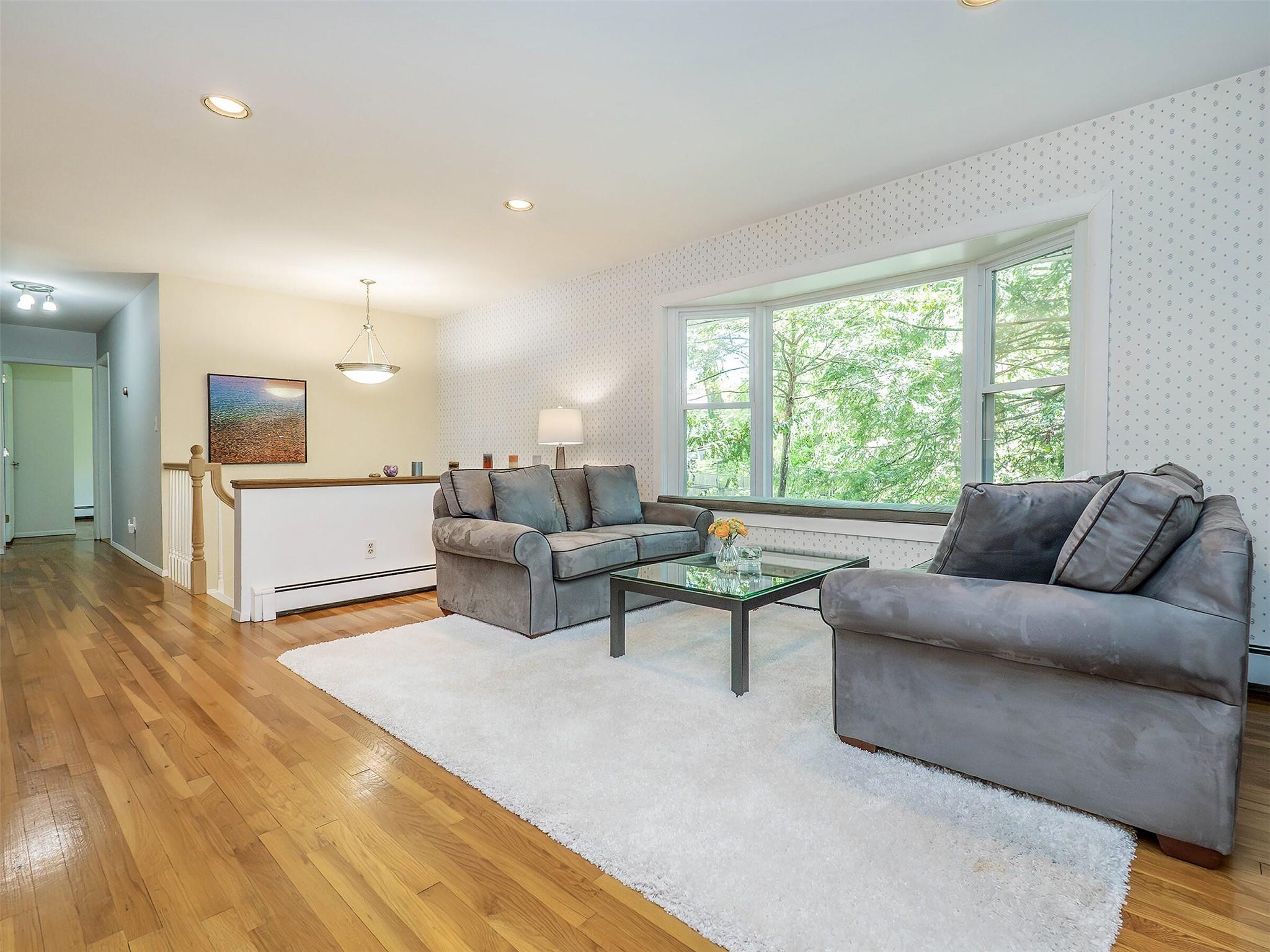 28 Pepperday Avenue, Port Washington, New York image 6