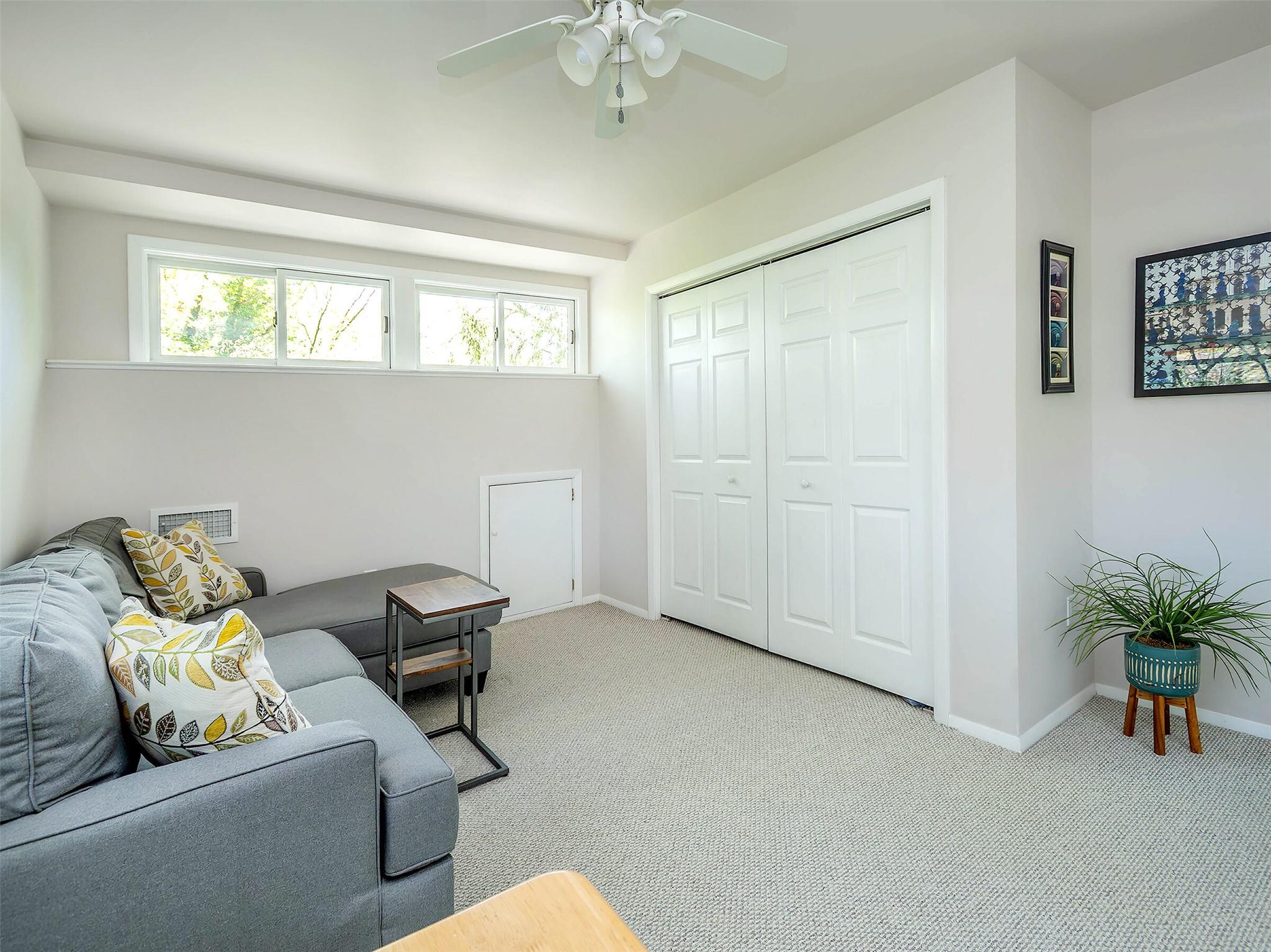 28 Pepperday Avenue, Port Washington, New York image 19