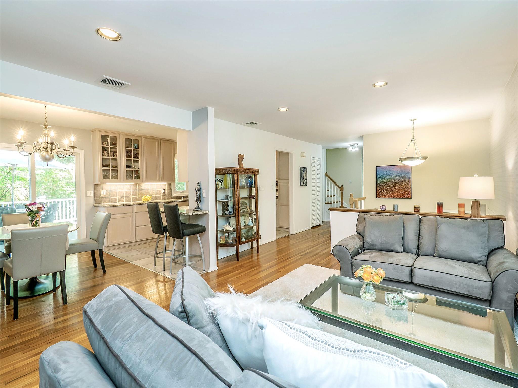 28 Pepperday Avenue, Port Washington, New York image 7