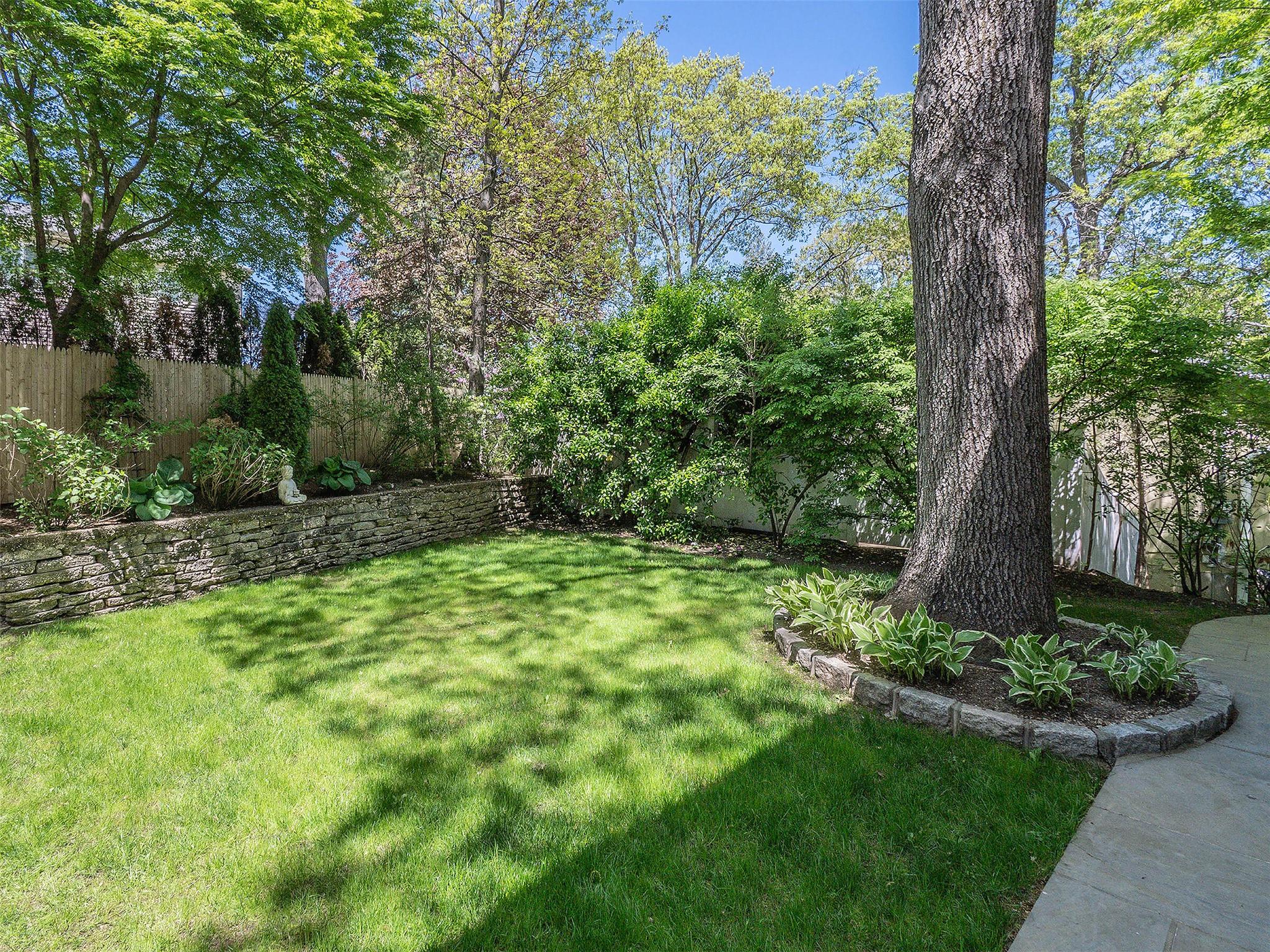 28 Pepperday Avenue, Port Washington, New York image 28